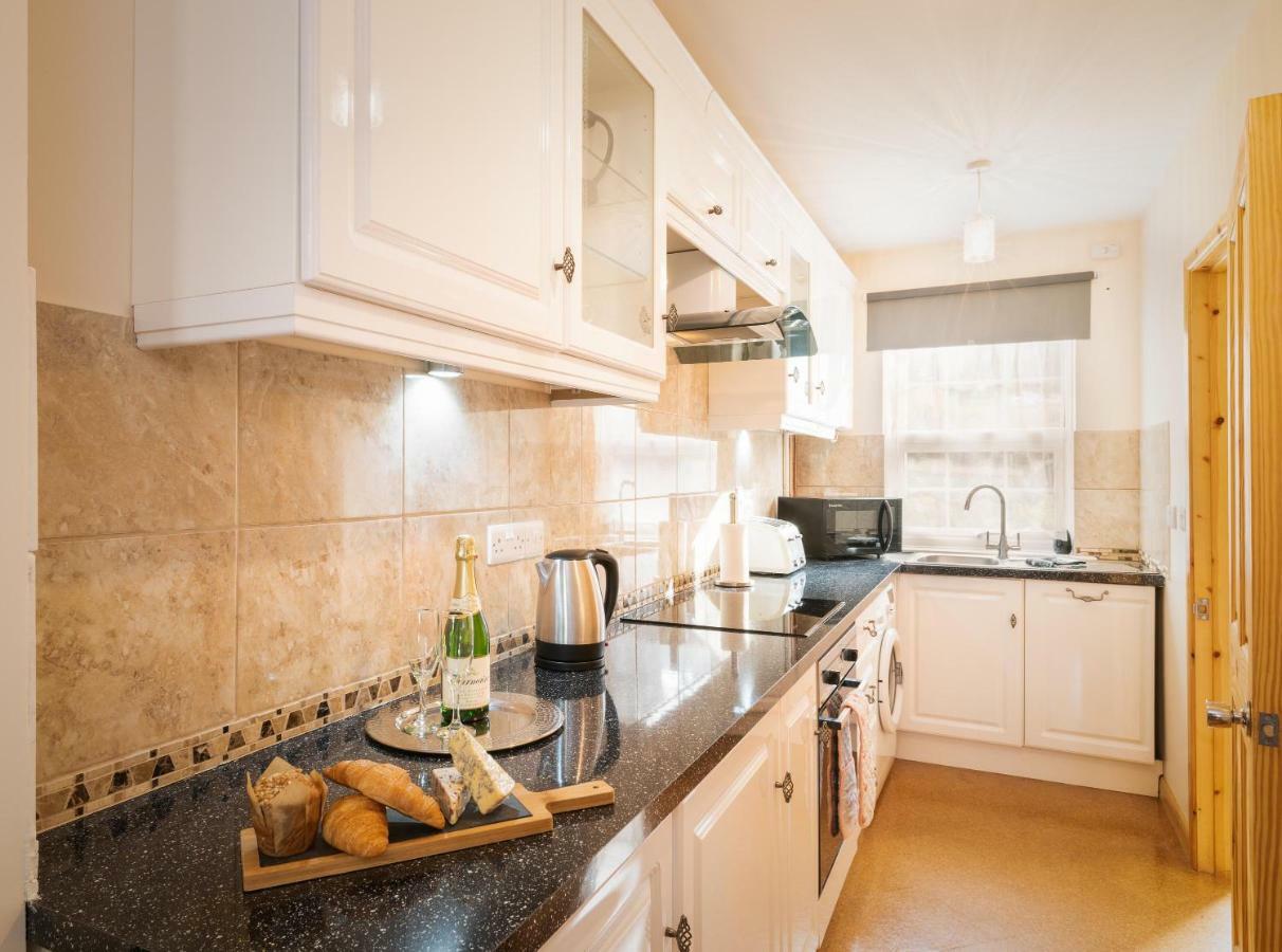 St Sidwells Townhouses' エクセター エクステリア 写真